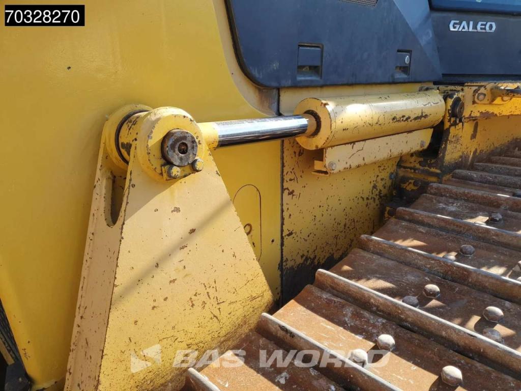 Komatsu D61 EX -15 Ripper Photo 10