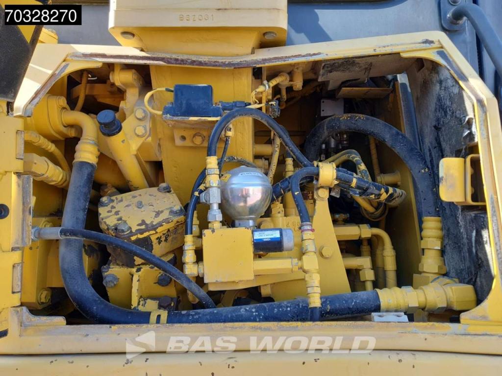 Komatsu D61 EX -15 Ripper Photo 18