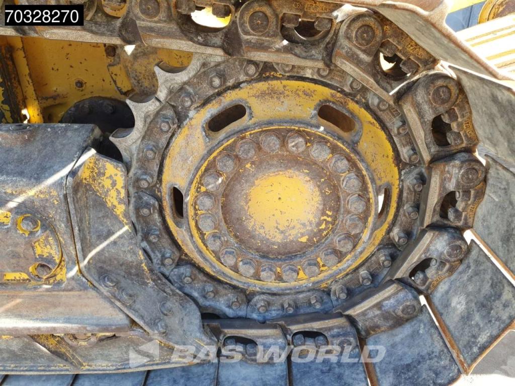 Komatsu D61 EX -15 Ripper Photo 28