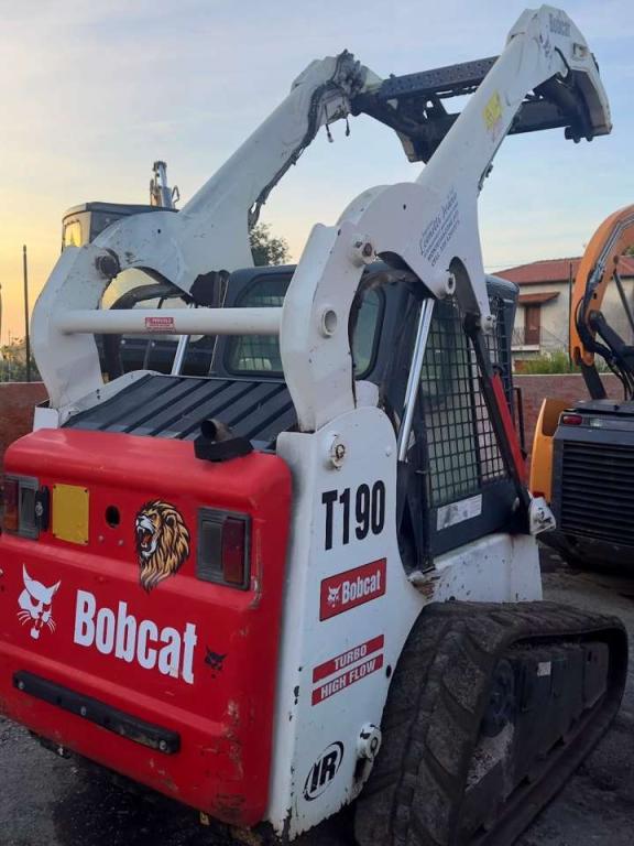 Bobcat T190 Photo 4