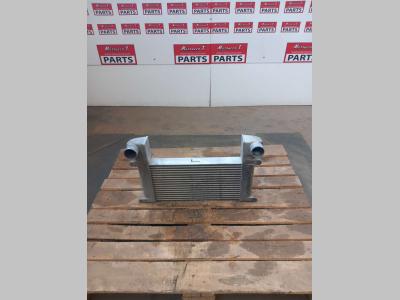 Radiateur intercooler pour Hitachi ZX130 en vente par Massucco T. Srl Area Ricambi