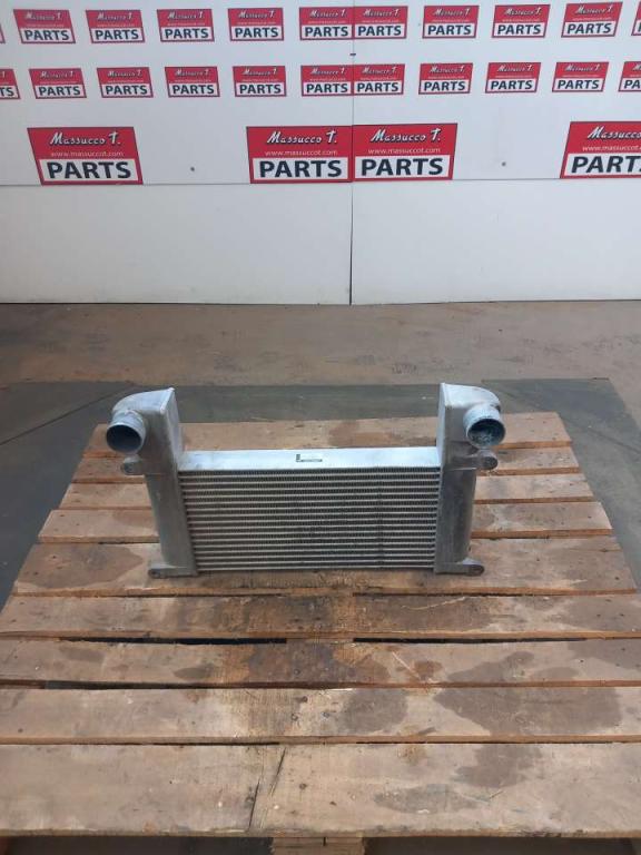 Radiateur intercooler pour Hitachi ZX130 Photo 1