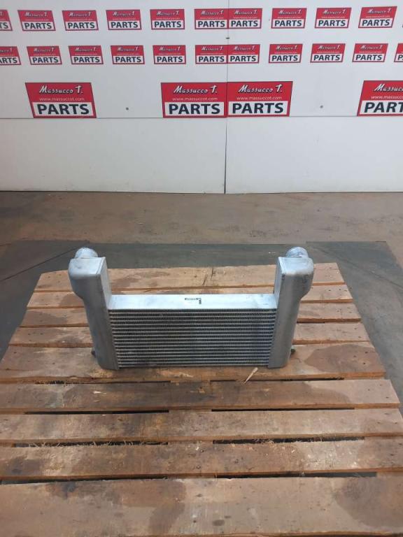 Radiateur intercooler pour Hitachi ZX130 Photo 3