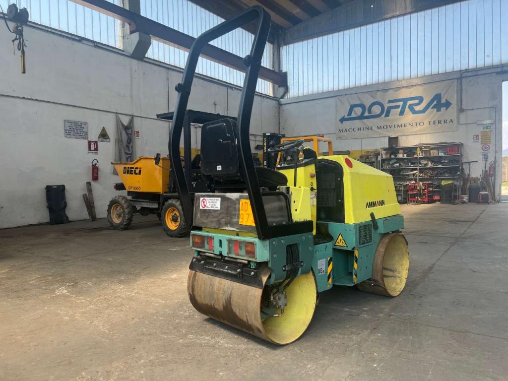 Ammann AV12E Photo 1