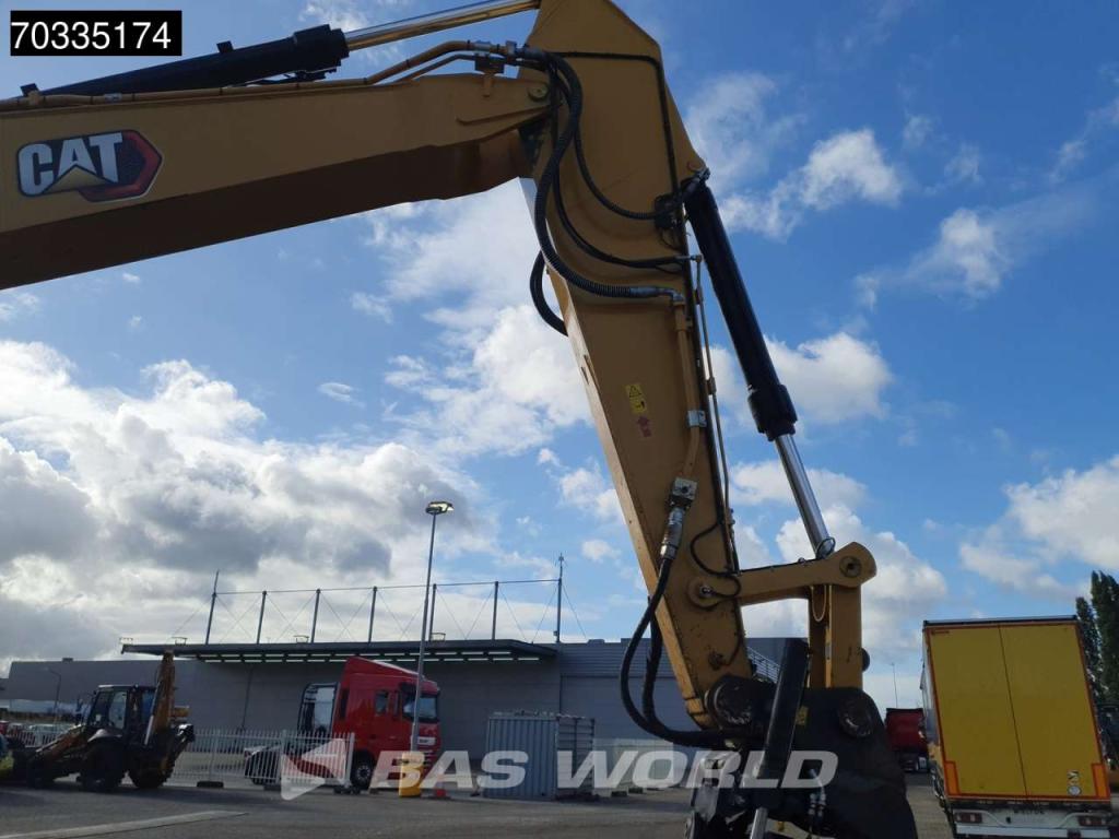Caterpillar 330 07B Leica GPS Photo 12