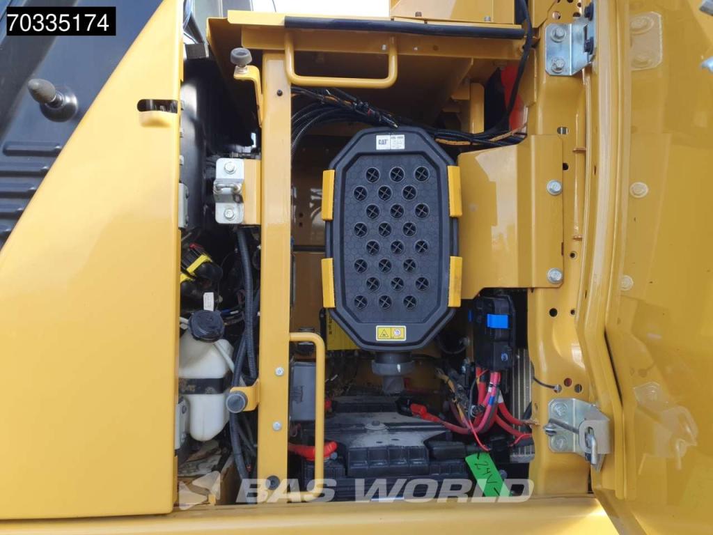 Caterpillar 330 07B Leica GPS Photo 18