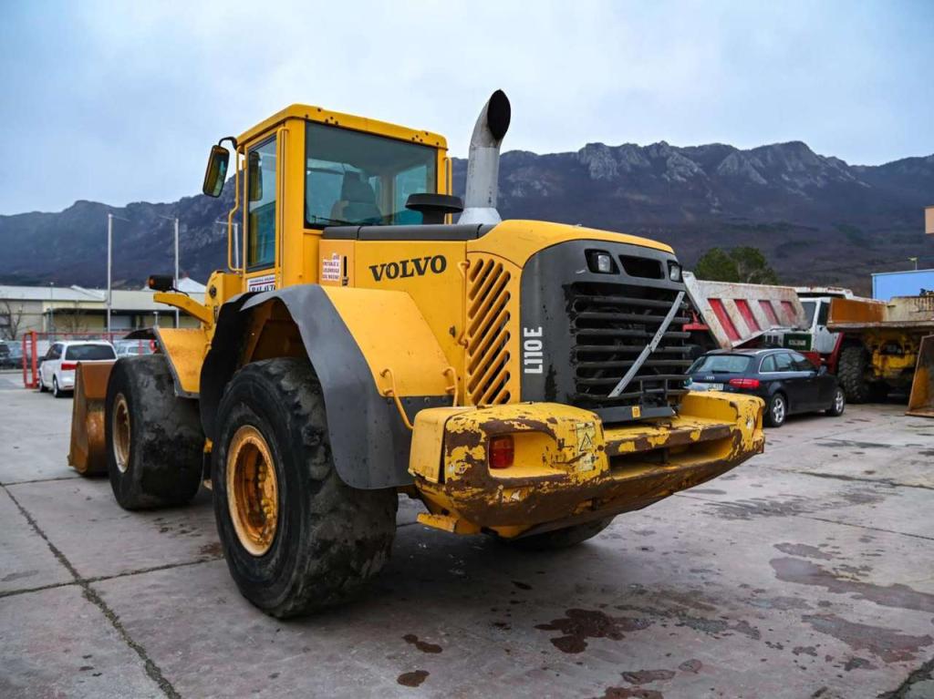 Volvo L110E Photo 3