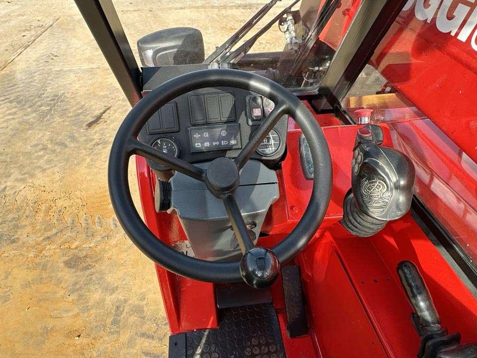Manitou BT 420 4x4 Photo 16