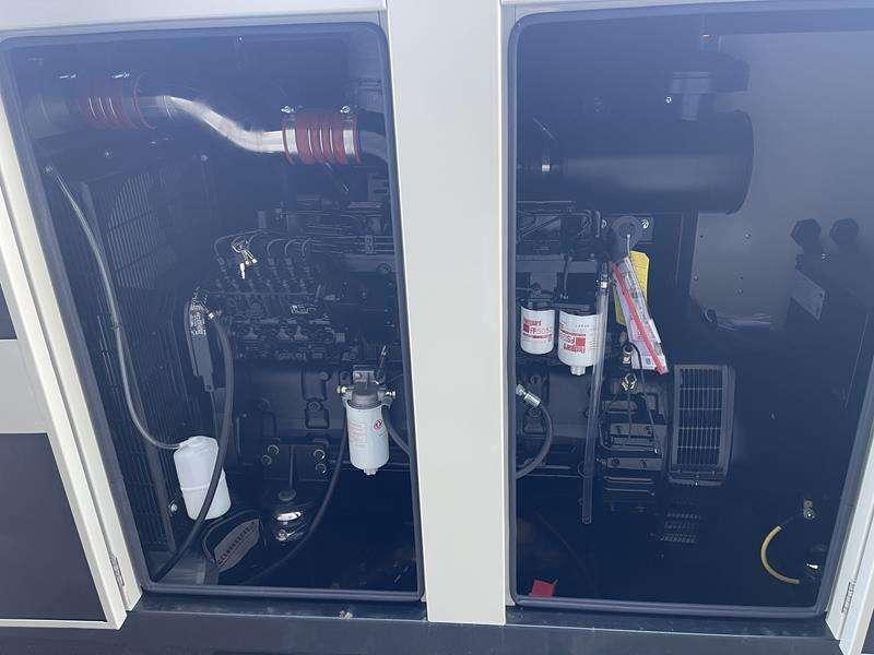 Cummins 220 kVA Photo 16