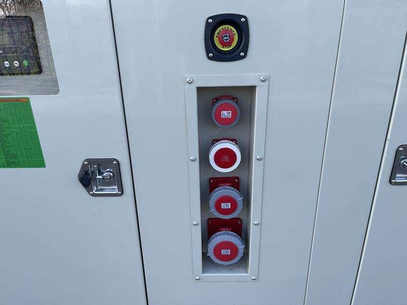 Cummins 220 kVA Photo 9