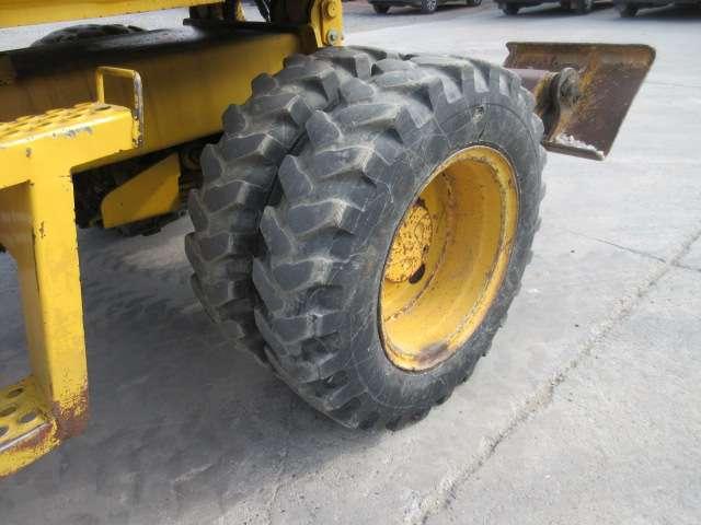Komatsu PW95-R Photo 11