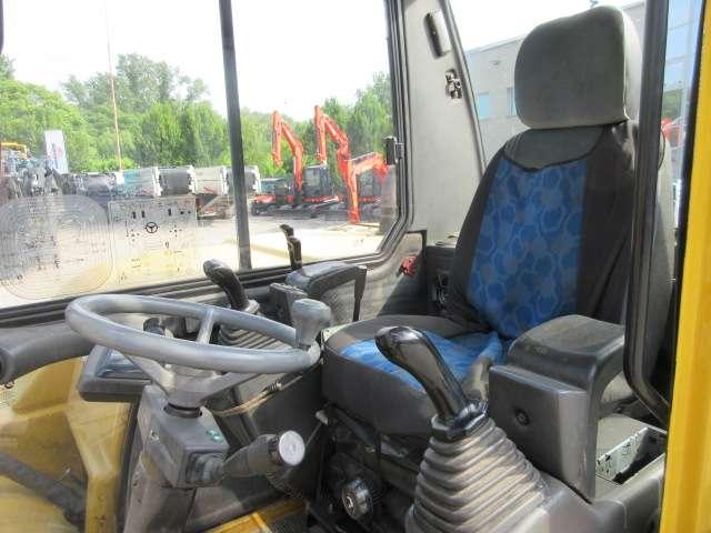 Komatsu PW95-R Photo 17