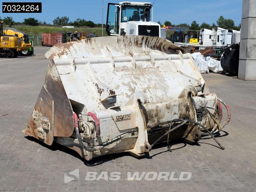 Case 721 G Photo 23