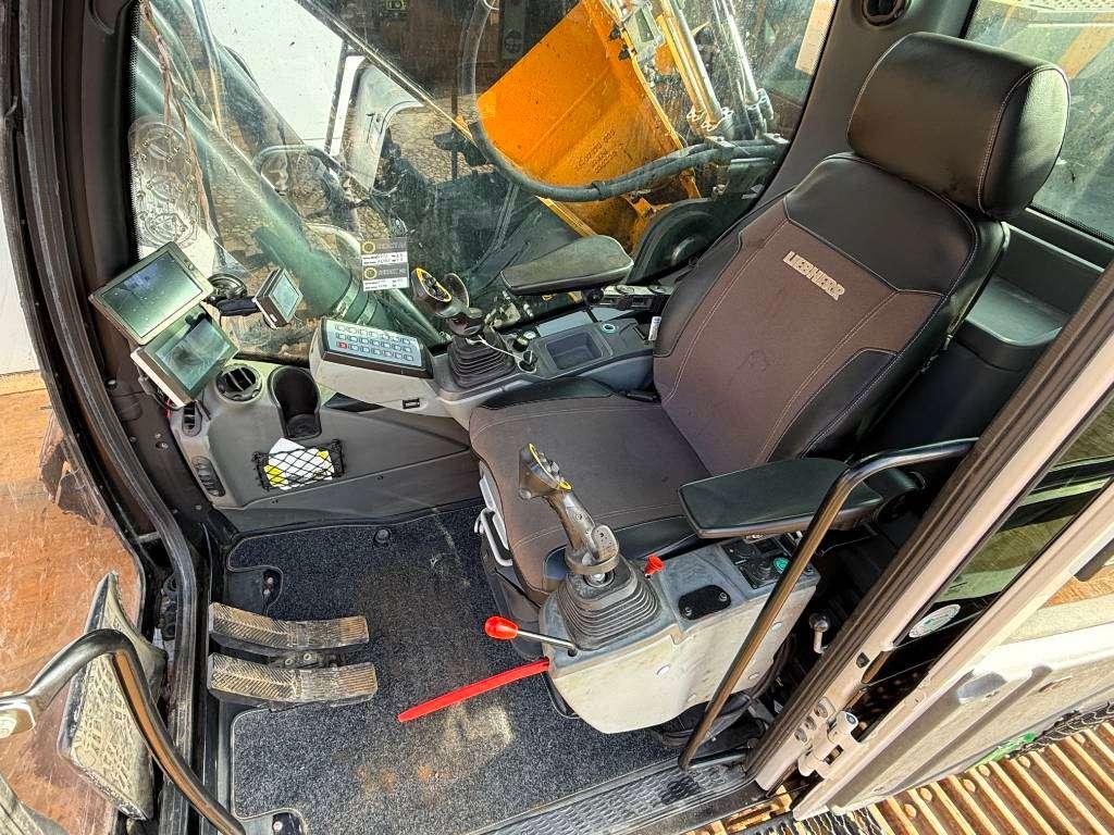 Liebherr R930 LC V - FULL SPEC / OilQuick / Joystick Ride Photo 8
