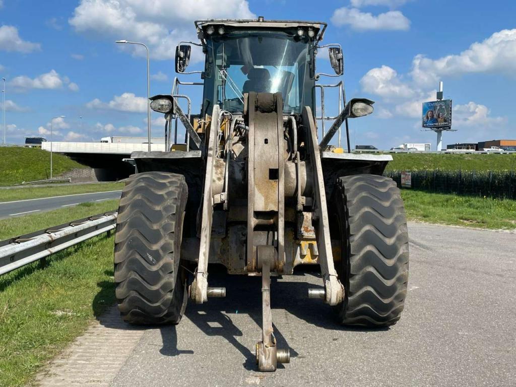 Caterpillar 950M Photo 8