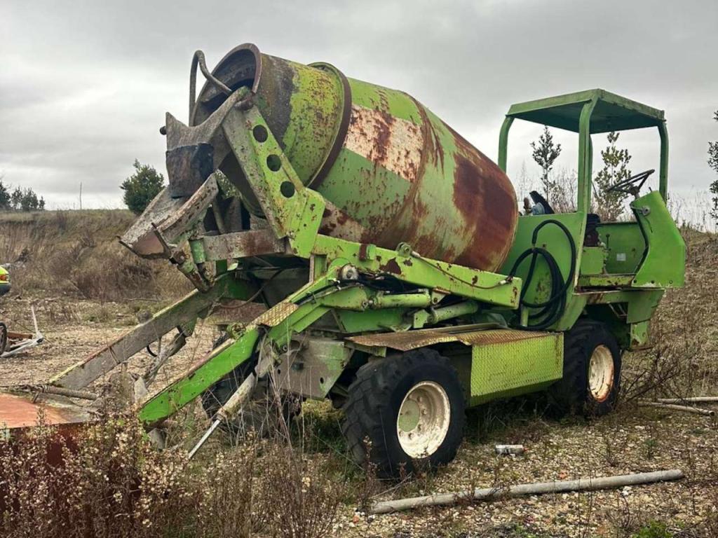 Merlo DBM2500 Photo 1