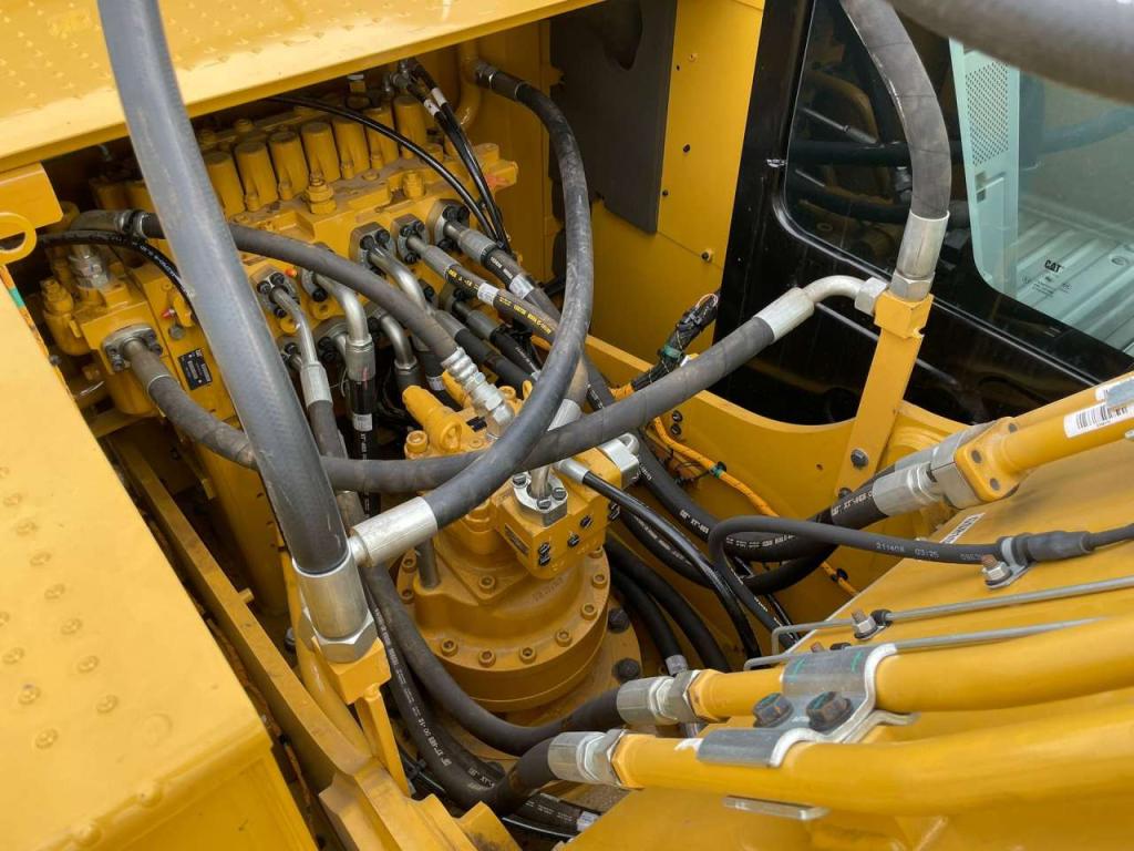 Caterpillar 323D3 Photo 29