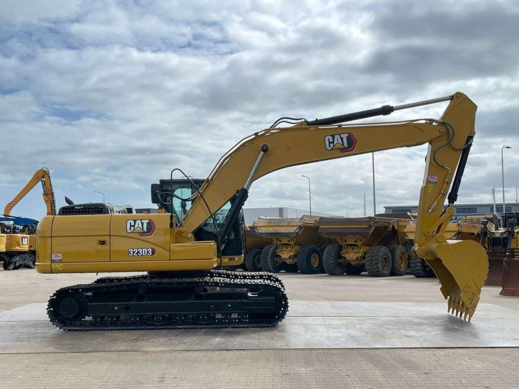 Caterpillar 323D3 Photo 6