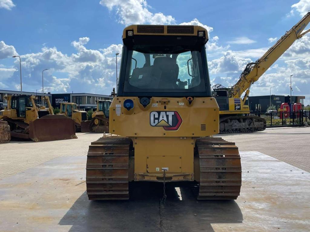 Caterpillar D2 LGP 12A | LEICA GPS Photo 4