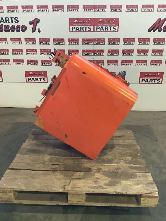 Réservoir de huile pour Fiat Hitachi EX215 Photo 1