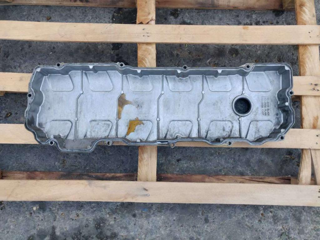 Couvercle de culbuteurs pour Caterpillar C9 Photo 2