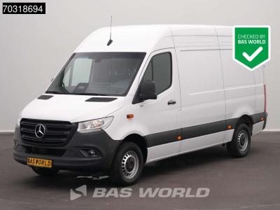 Mercedes-Benz Sprinter 317 CDI Automaat 2025 Model L2H2 170PK LED Navi Airco Cruise Camera 10inch MBUX CarPlay Pa en vente par BAS World B.V.