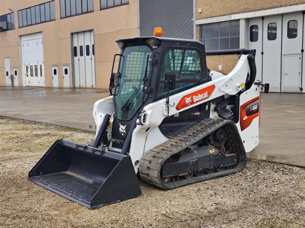 Bobcat T 66 Photo 2