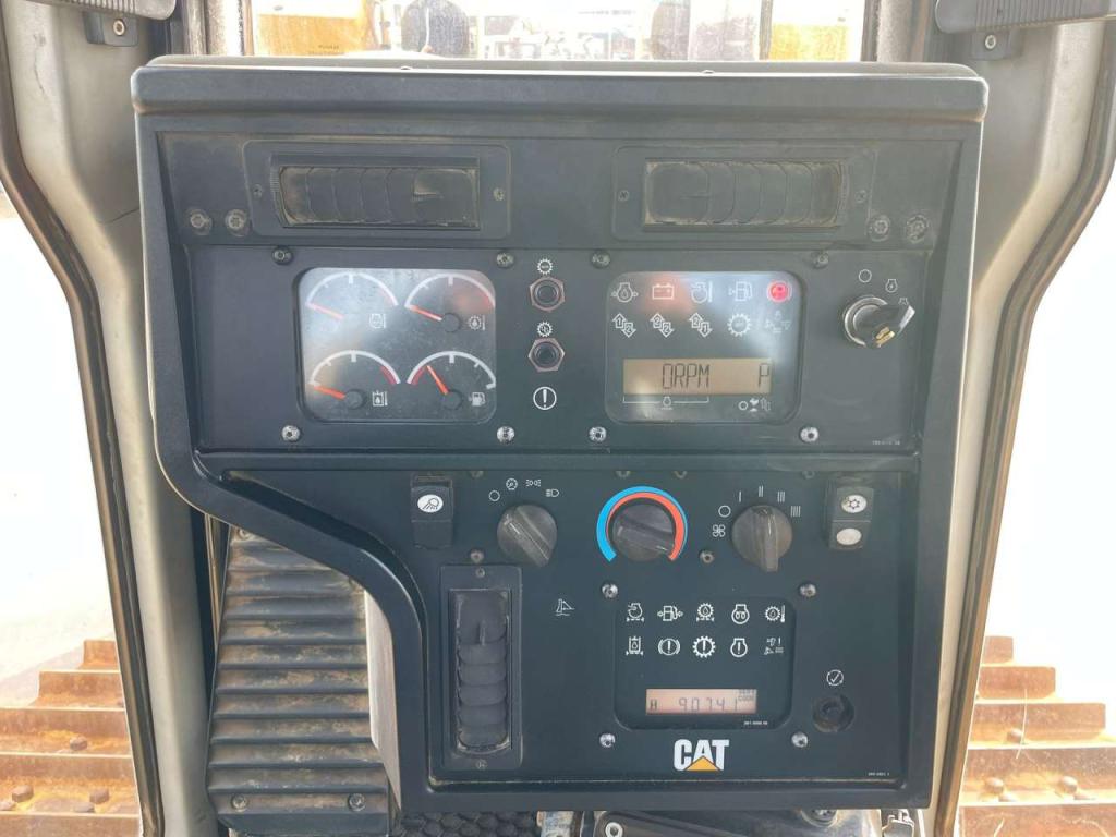 Caterpillar D6T XL New ripper Photo 24