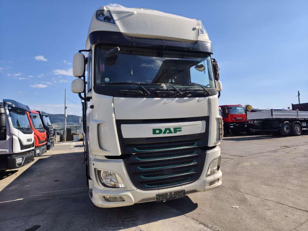 Daf XF440 Photo 25