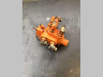 Distributeur hydraulique pour Fiat Hitachi EX 235 en vente par Massucco T. Srl Area Ricambi