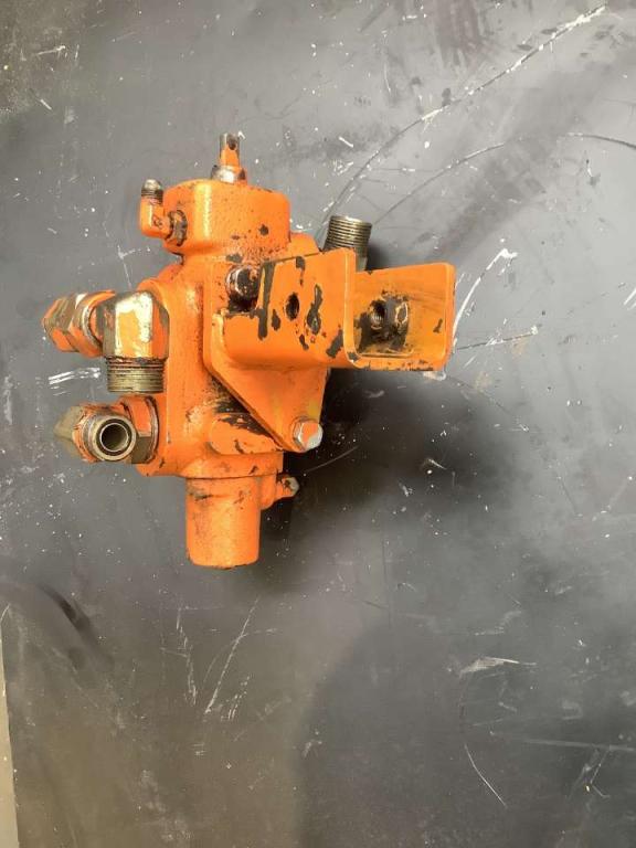 Distributeur hydraulique pour Fiat Hitachi EX 235 Photo 4