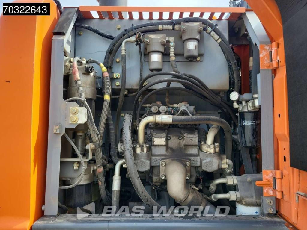 Hitachi ZX140W -5B Photo 22