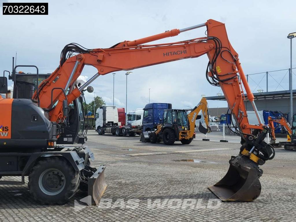 Hitachi ZX140W -5B Photo 7