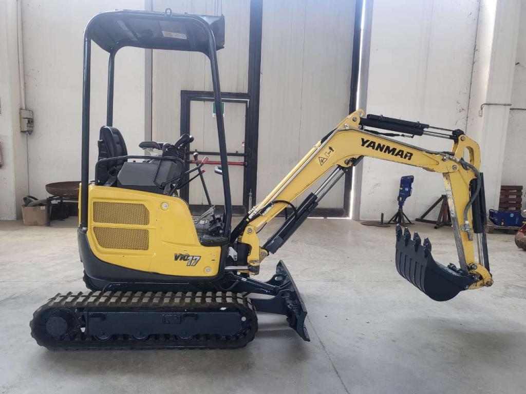 Yanmar VIO 17 Photo 1