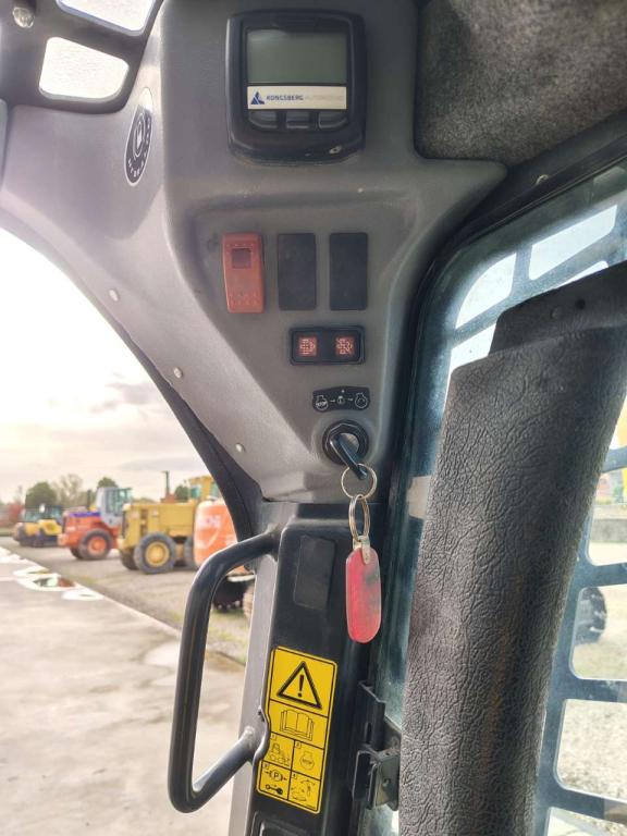 Gehl R 260 Photo 20