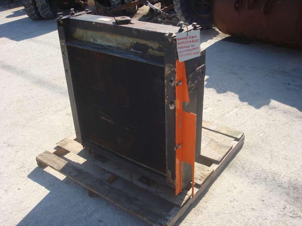 Radiateur eau pour Fiat Hitachi 150W3 Photo 1
