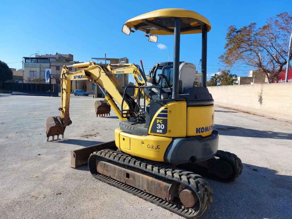 Komatsu PC30-MR3 Photo 2