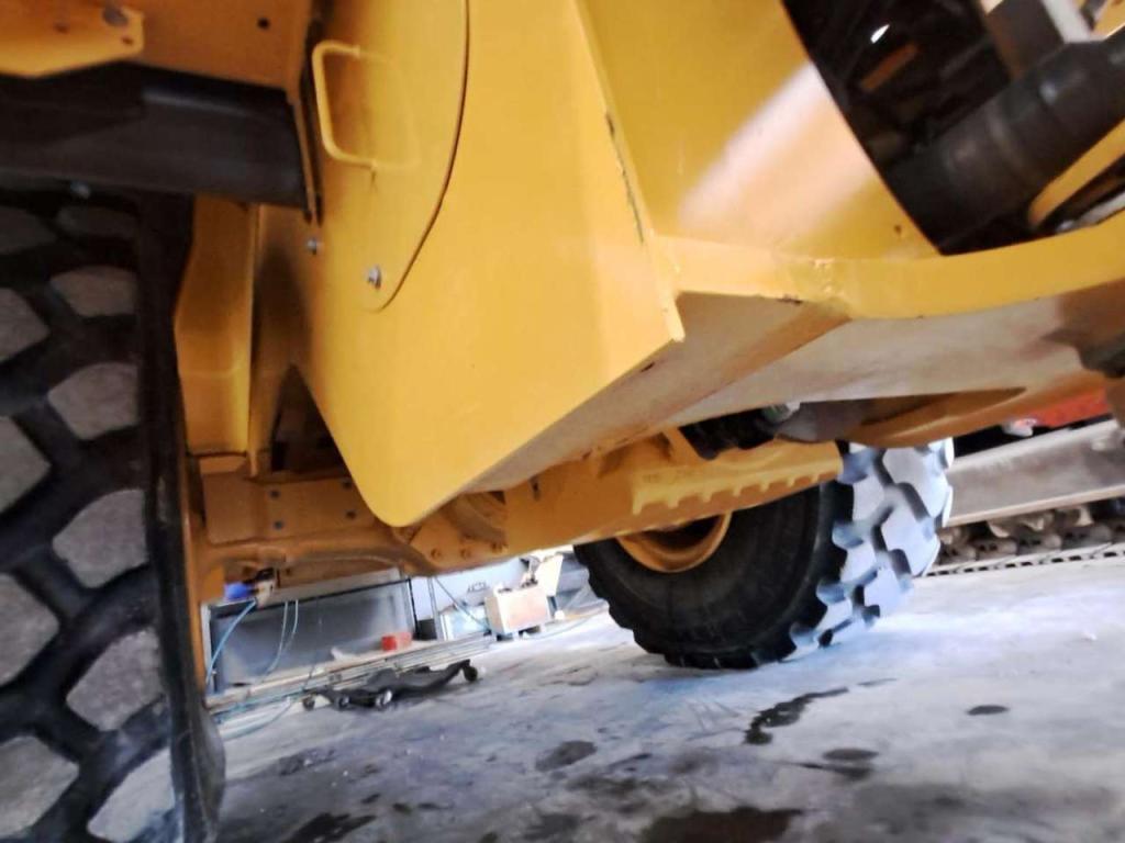 Volvo L120H Photo 14