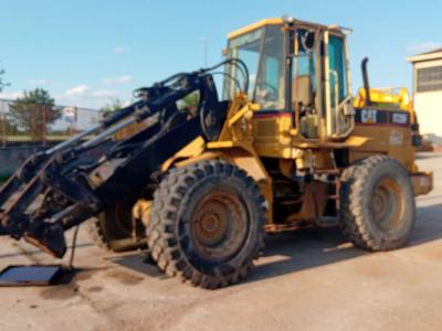 Caterpillar IT28F Photo 1