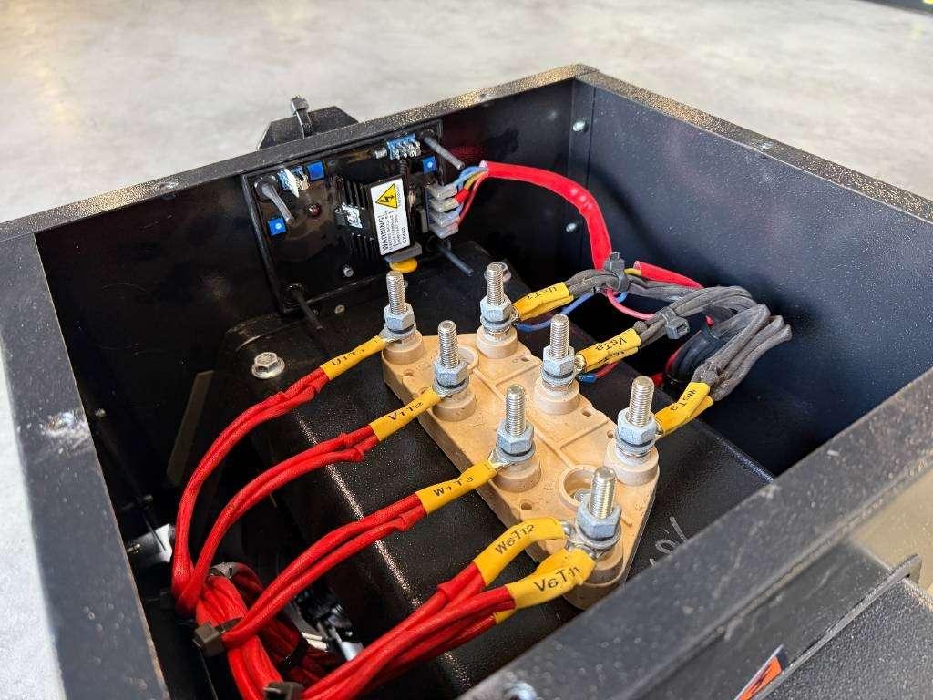 DPX CJ224E - 60 kVA Alternator - DPX-33904 Groupe électrogène Photo 6