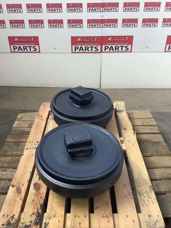 Roue folle pour Fiat Hitachi EX135 Photo 1