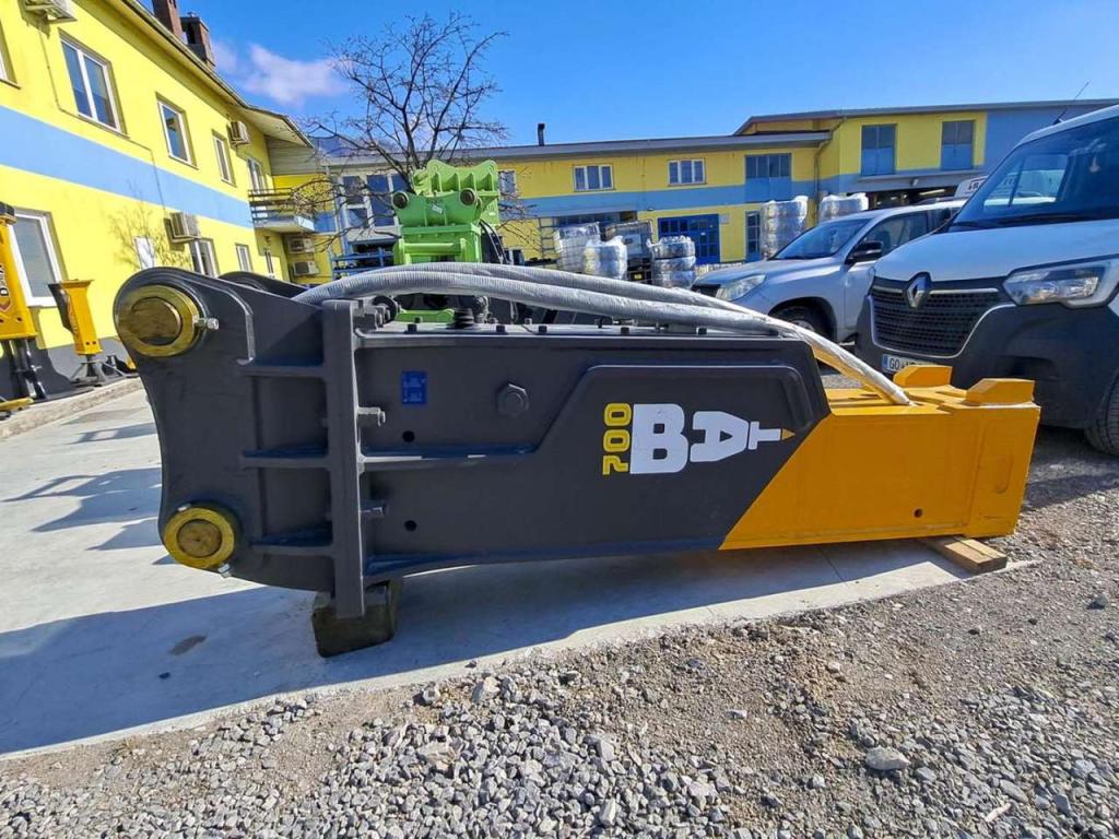 Other manufacturers BAT 700 Photo 2