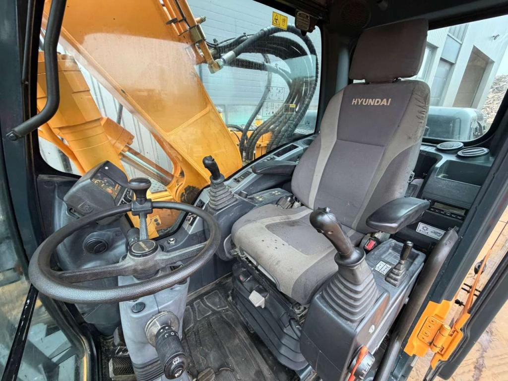 Hyundai Robex 180W-9A Photo 18