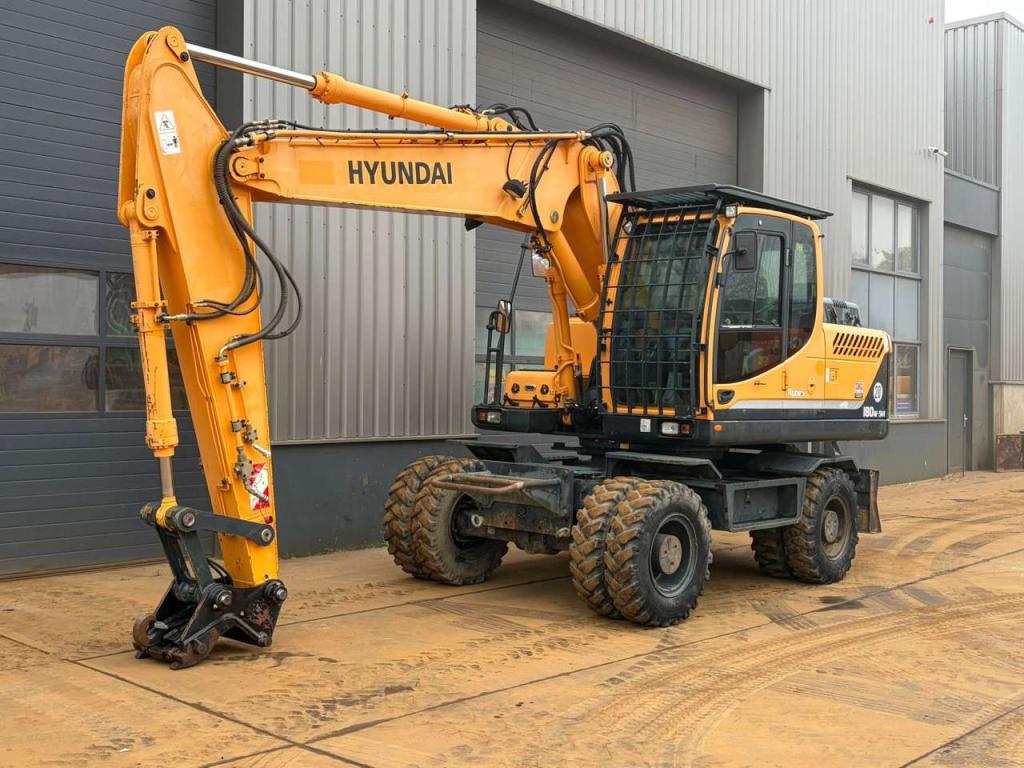 Hyundai Robex 180W-9A Photo 2