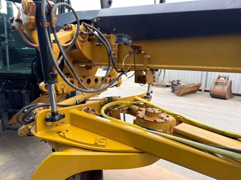 Caterpillar 140M2 Photo 22