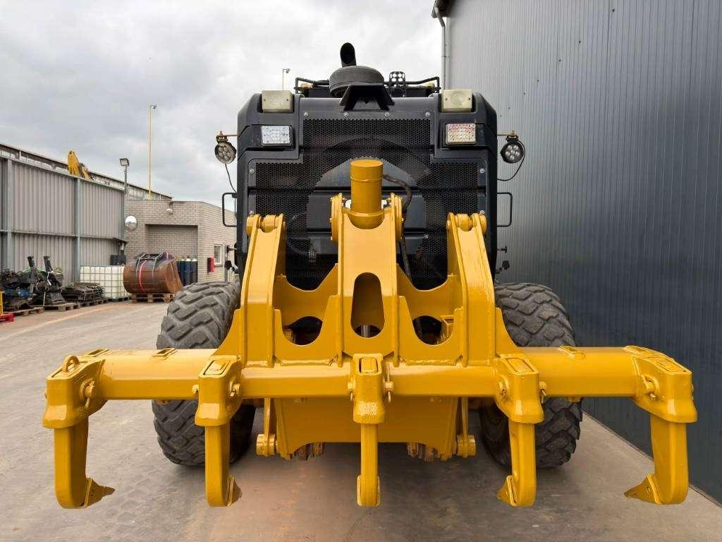 Caterpillar 140M2 Photo 4