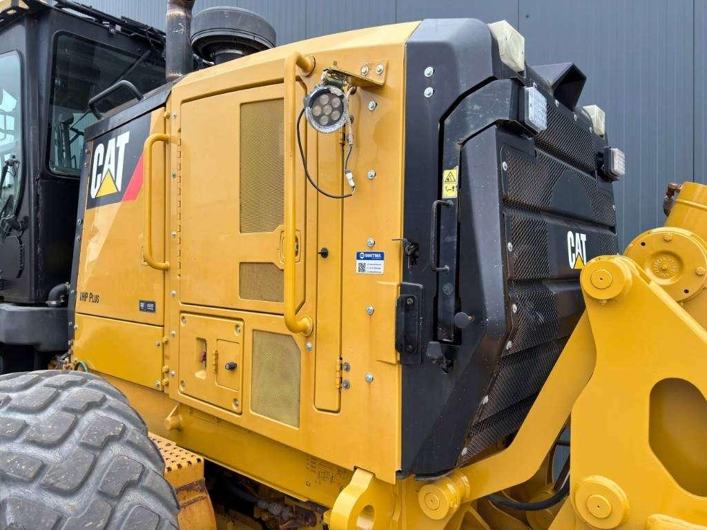 Caterpillar 140M2 Photo 6