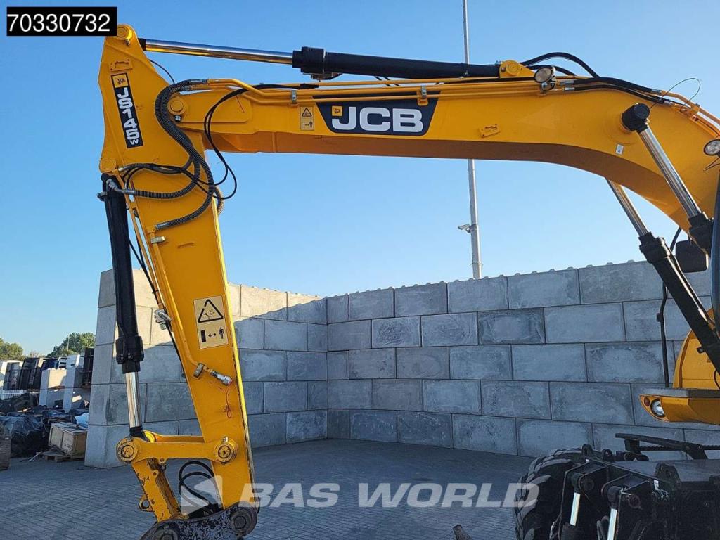 JCB JS145 W Photo 7
