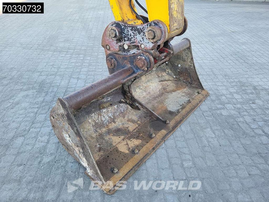 JCB JS145 W Photo 8
