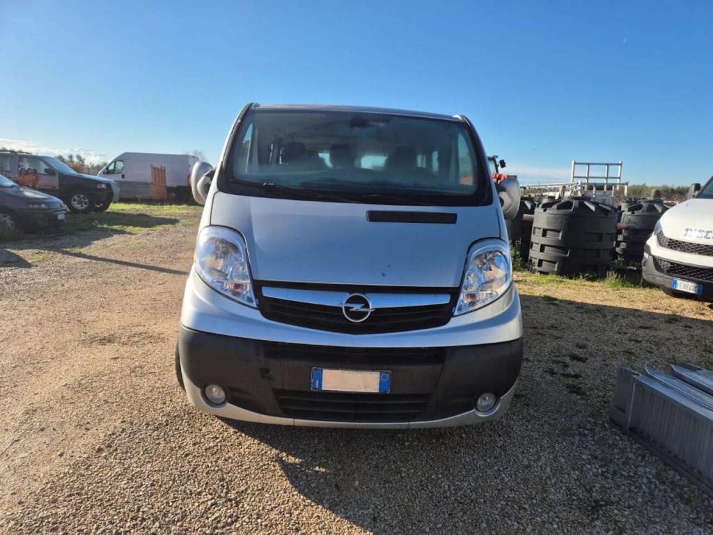 Opel VIVARO Photo 4